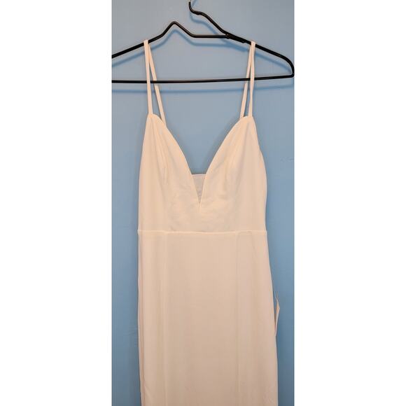 Dreamy Elegant Size Small NWT Lulus Wedding Dress Button Detail Spaghetti V-Neck - Picture 5 of 16